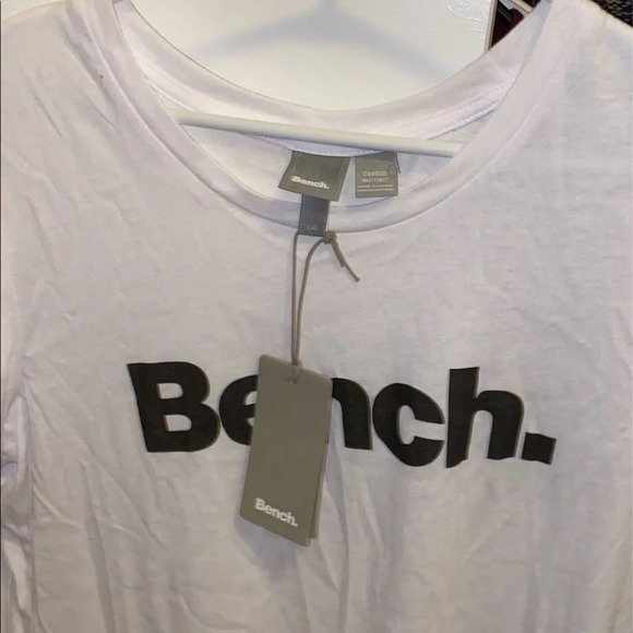 NWT Bench women’s short sleeve logo top L - Picture 4 of 9